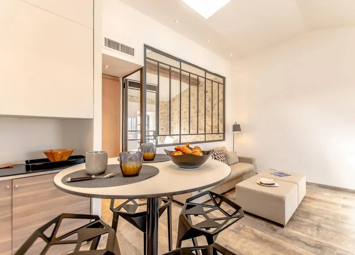 Design Apartment With A Sea View In St-Tropez Port Saint-Tropez